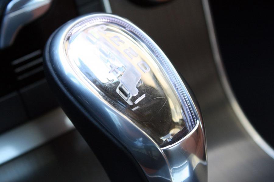  Volvo S60 T5 AWD 2013 года  (фото 10 из 40)